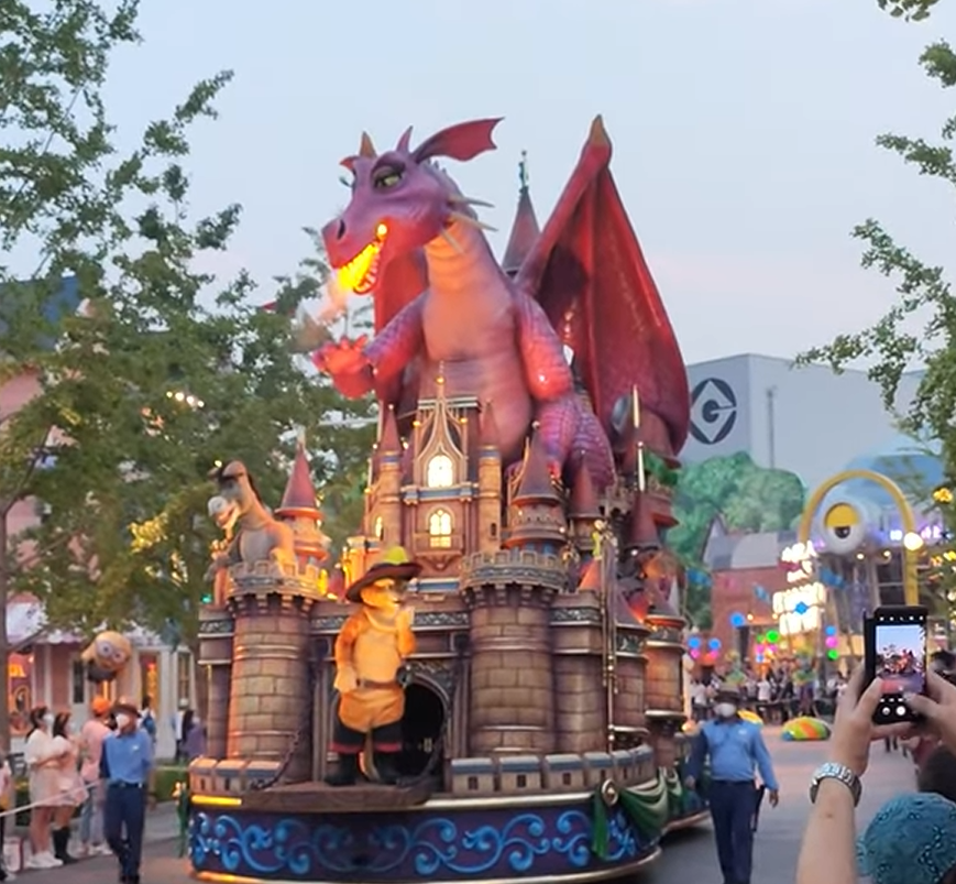 Universal Beijing- Puss in Boots Float